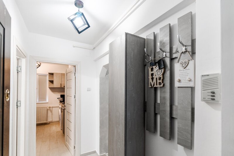 Mihai Bravu, Ploiesti.