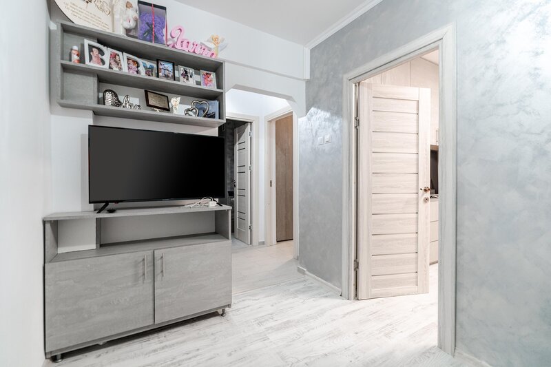 Mihai Bravu, Ploiesti.