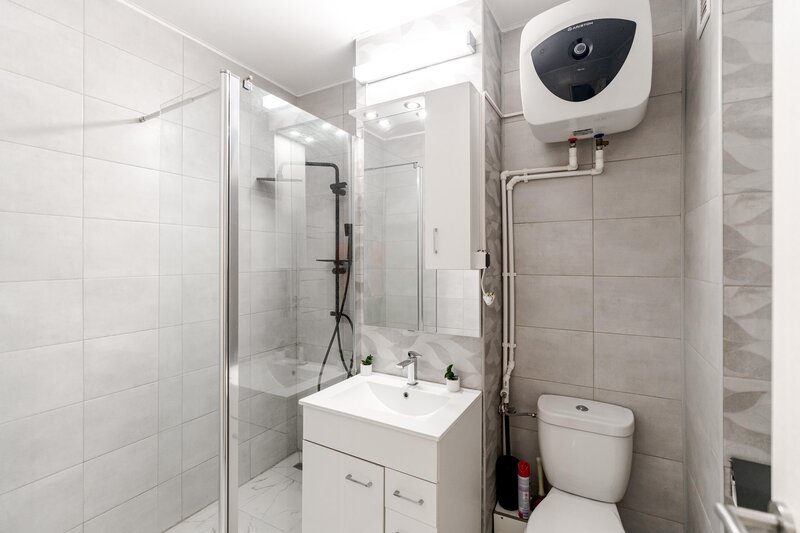 Mihai Bravu, Ploiesti.