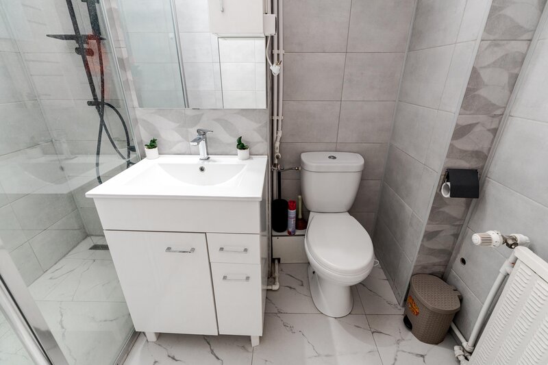 Mihai Bravu, Ploiesti.